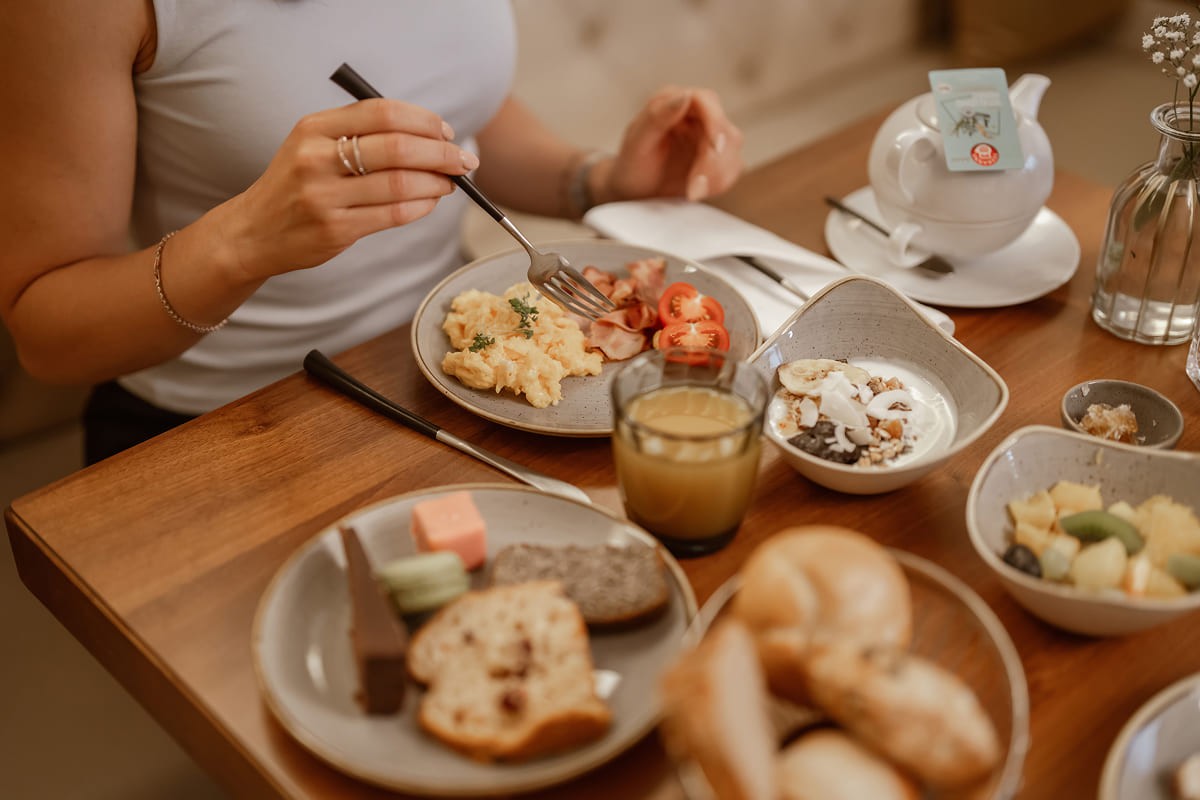 Genussvoller Start in den Tag mit regionalem Fr&uuml;hst&uuml;ck im Hotel Rathaus Wien