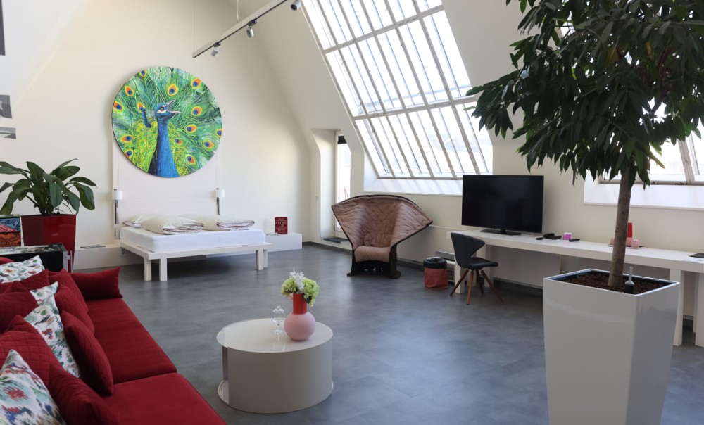 Exklusives Wohnen &uuml;ber den D&auml;chern Wiens in der Penthouse-Atelier-Suite