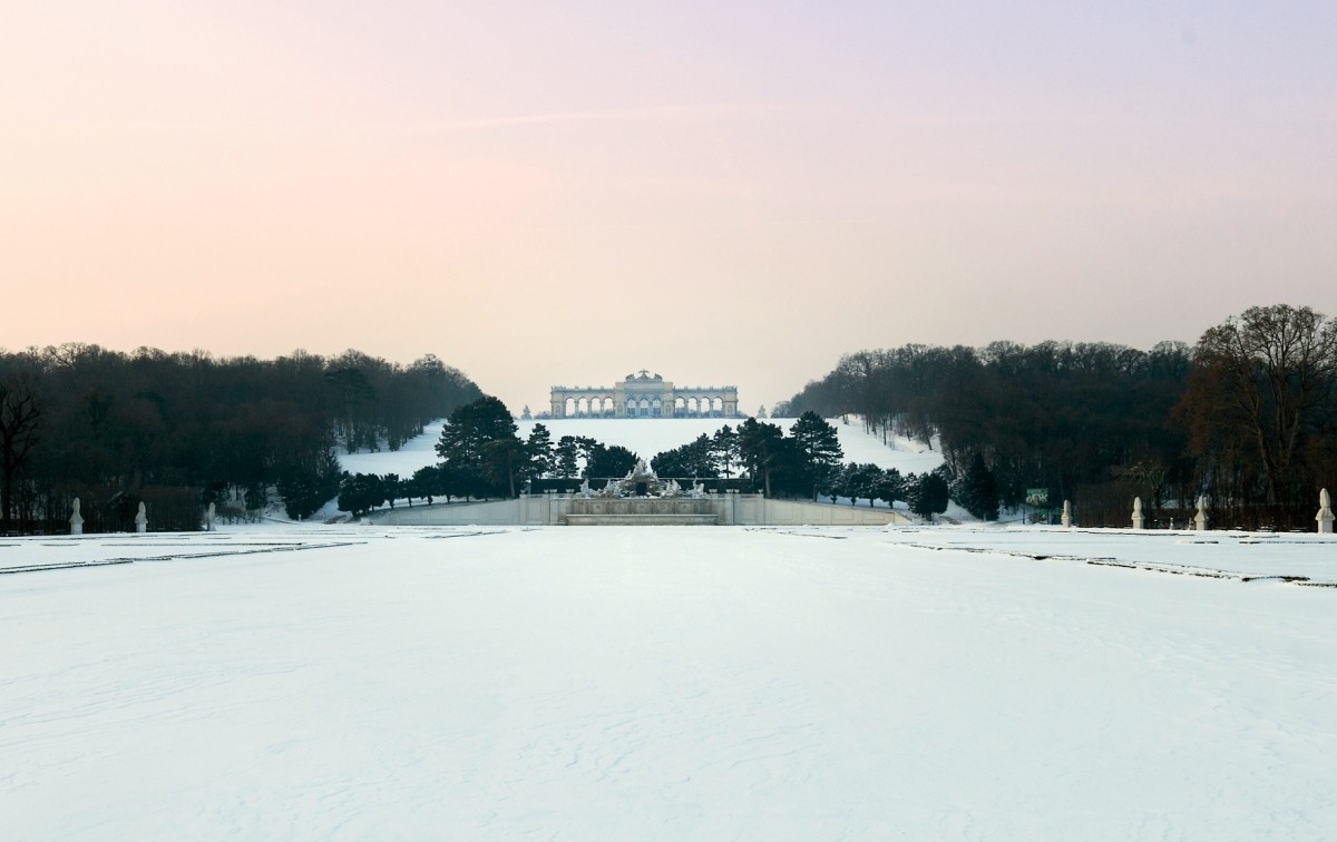 Gloriette und Schlosspark Sch&ouml;nbrunn im Winter &copy; WienTourismus/Christian Stemper