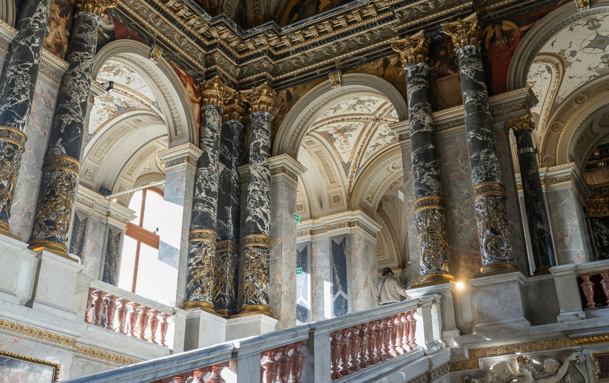 Prunkvolle Architektur der &Ouml;sterreichischen Nationalbibliothek &copy; Unsplash / Bart van der Lugt