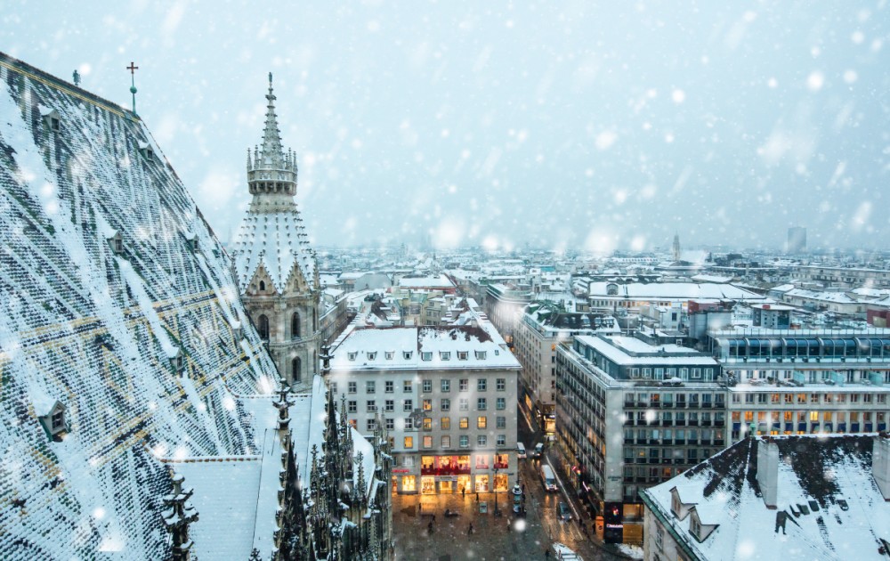 Blick vom Stephansdom &uuml;ber das winterliche Wien &copy; WienTourismus/Christian Stemper